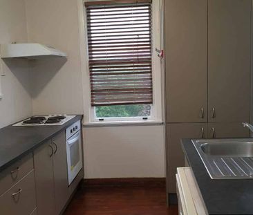 2 bedrooms in Pikarere Street - Photo 5