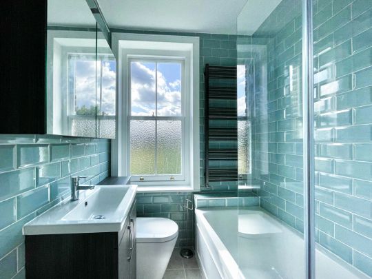 3 Bedroom Apartment - Photo 1