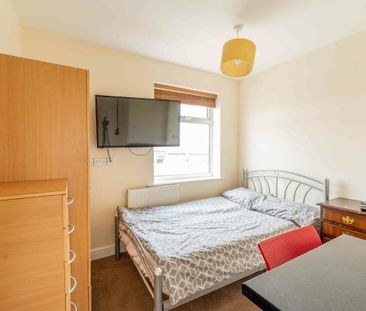 84 Newland Park Drive - Photo 3