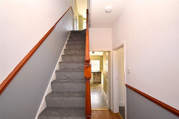 2 bed terraced house to rent in Britannia Street, Scarborough, YO12 - Photo 1