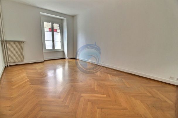 APPARTEMENT DE 3,5 PIÈCES AU CENTRE DE VEVEY - Foto 1
