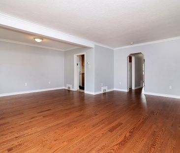 For Lease - 19 Wisteria Road, Toronto, Ontario - Photo 2