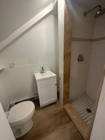 For Lease - 66 Wellington Street Unit# 100, Hamilton, Ontario - Photo 4