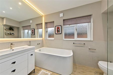 5 bedroom detached house to rent - Photo 5