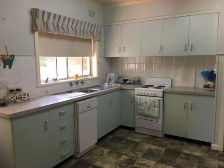 CLOSE TO WALKING TRACK - Photo 5