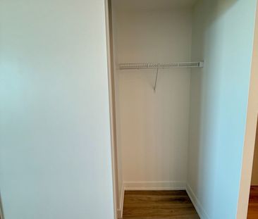 For Lease - 370 Martha Street Unit# 505, Burlington, Ontario - Photo 2