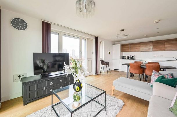 3 bedroom flat to rent - Photo 1