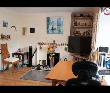 1 bedroom in a flat share to rent - Photo 6