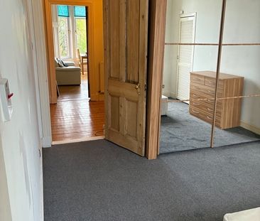 2 Bed Flat, Glasgow, G41 - Photo 5