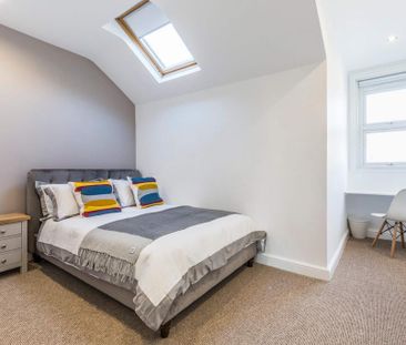 4 bedroom flat to rent - Photo 3