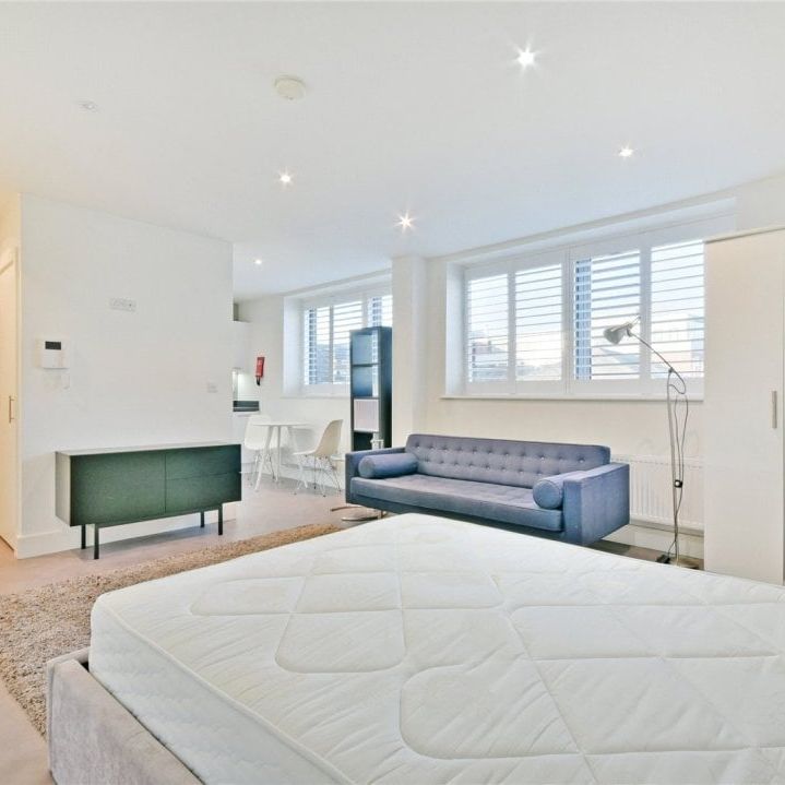 Blackburn Road - Photo 1