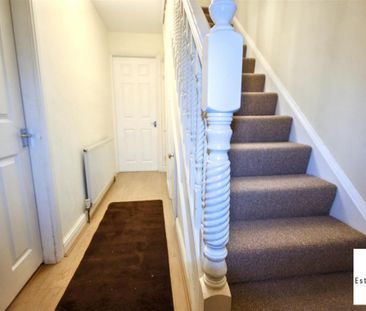 3 Bedroom House - End Terrace To Let - Photo 5
