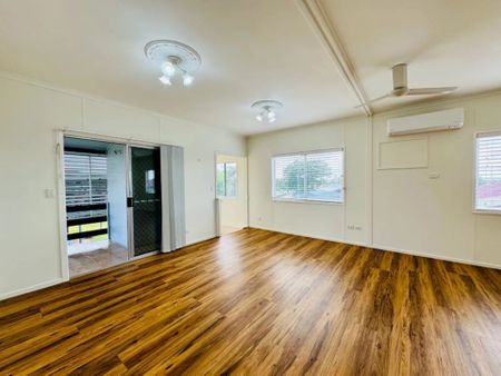 3 Bedroom Home with Internal Stairs - Photo 3