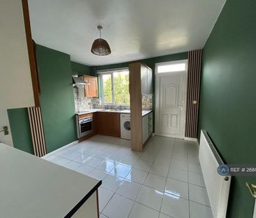 3 bedroom terraced house to rent - Photo 6