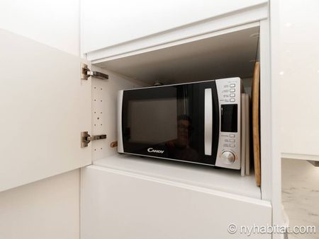 Logement à Paris, Location meublée - Photo 5