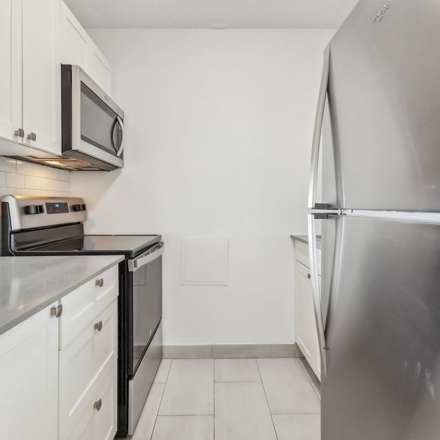 For Lease - 21 King Street Unit# 409, London East, Ontario - Photo 1