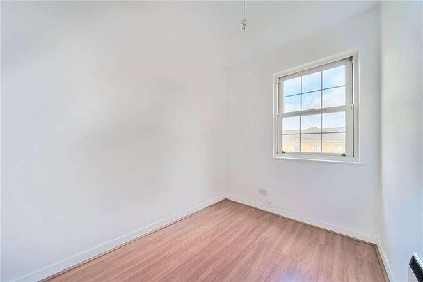 Sophia Square, London, SE16 - Photo 1
