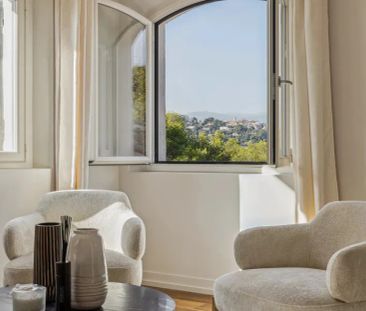 Superbe villa rénovée dans un écrin de verdure - 5 chambres - Photo 6
