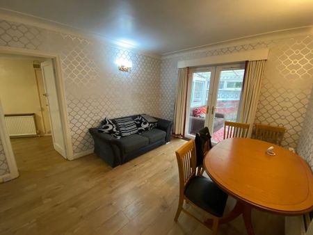 Ash Crescent - Photo 2