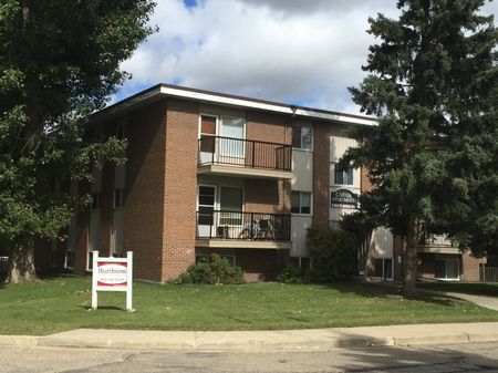 Studio Apartment in Riverside Meadows! - Photo 2