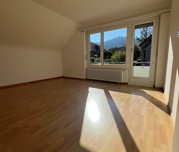 Helle 4.5-Zimmer-Wohnung mit Balkon und schöner Aussicht in Köniz - Photo 1