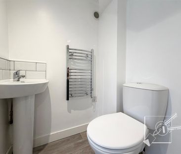 New Road, Chatham, Kent - Photo 1