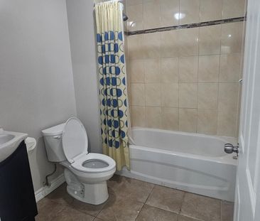 For Lease - 54 Amethyst Circle Unit# Basement, Brampton, Ontario - Photo 5