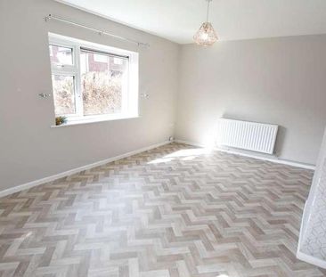 Tennyson Avenue, BL9 - Photo 6