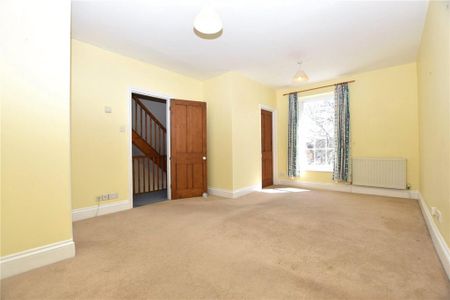 3 bedroom terraced house to rent - Photo 5