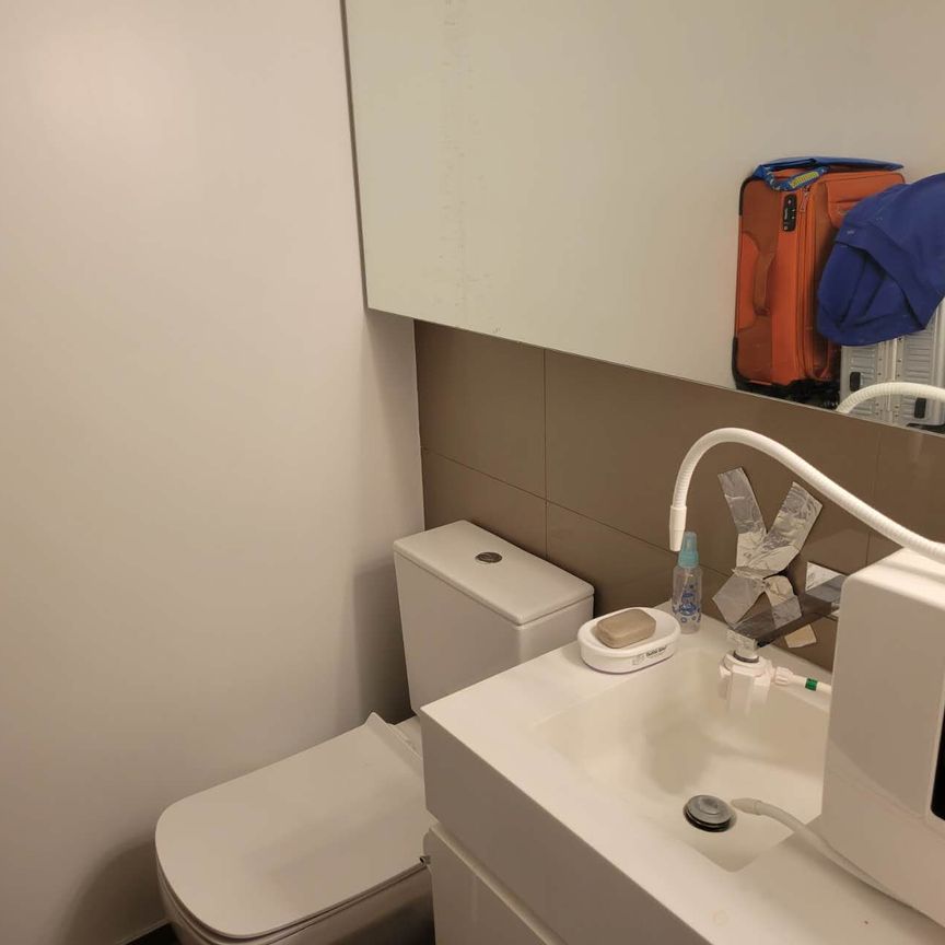 For Lease - 45 Charles Street Unit# 5011, Toronto, Ontario - Photo 1