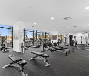 252/7 Irving Street Phillip ACT - Photo 1