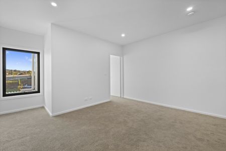 Stunning Brand New Townhouse! - Photo 5