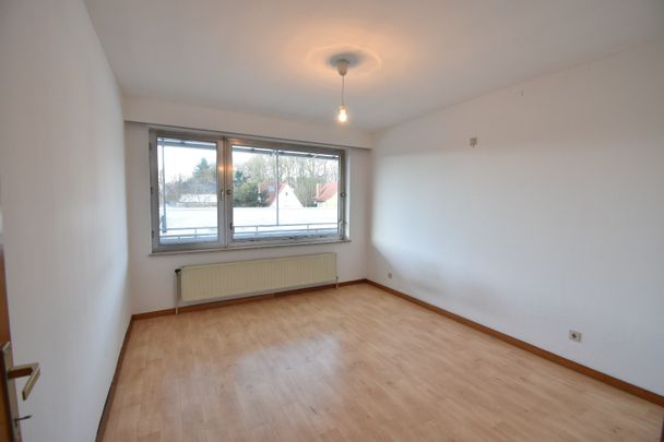 Appartement met 2 slaapkamers en garage vlakbij station! - Photo 1