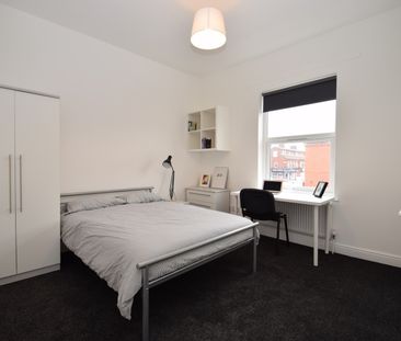 6 Bed End Terrace, Great Western Street, M14 - Photo 4