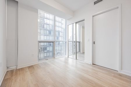 For Lease - 1 Yorkville Avenue Unit# 2506, Toronto, Ontario - Photo 3