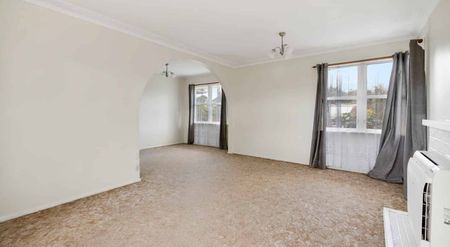 Central living made easy - Photo 3