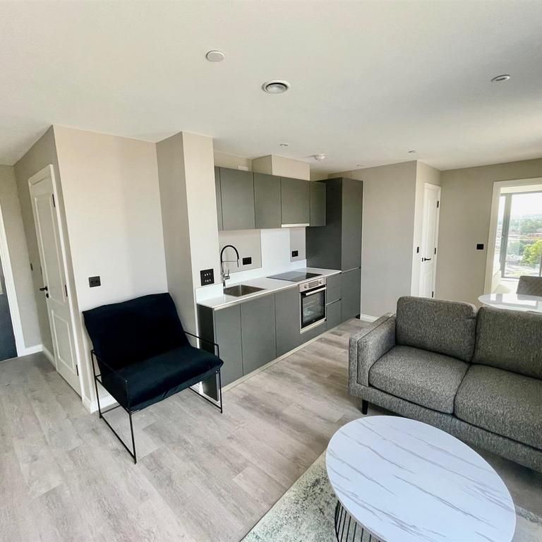 1 bedroom apartment to rent - Photo 1