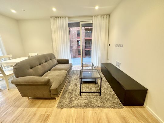 1 Hawser Lane, Poplar, London, E14 - Photo 1