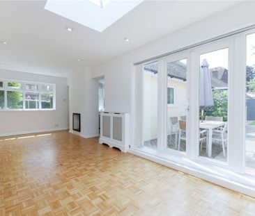 2 bedroom bungalow to rent - Photo 3