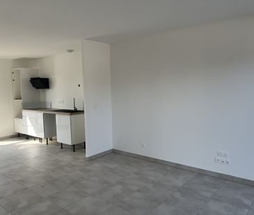 Location Appartement 2 pièces 51m² COMBAILLAUX 34980 - Photo 4
