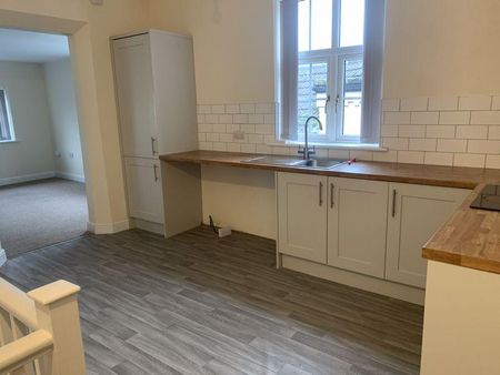 2 bedroom apartment to rent - Photo 5