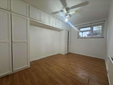 Shepherds Path, Northolt, UB5 - Photo 3