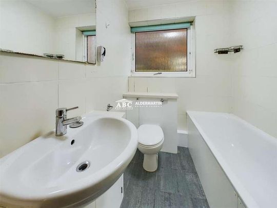 Windsor Road, London, N3 - Photo 1