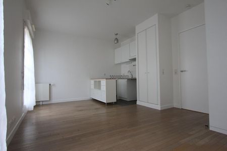 Location Appartement 1 pièce 28m² LE PLESSIS ROBINSON 92350 - Photo 5