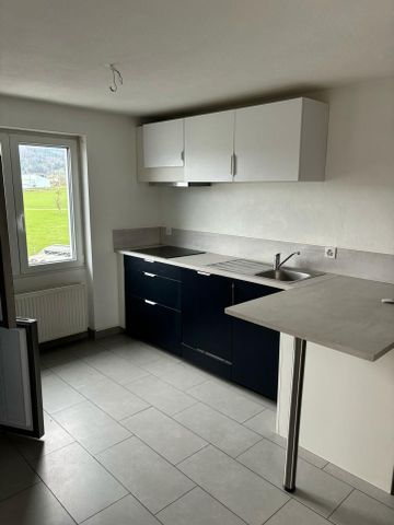 Appartement 4.5 pièces à Courgenay - Logement de 4.5 pièces au 5ème étage avec balcon - Foto 2