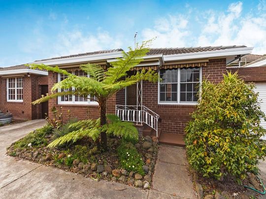 Location, Location! - Photo 1