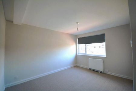 2 bedroom maisonette to rent - Photo 3