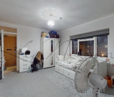 North End Road, Wembley, HA9 - Photo 2