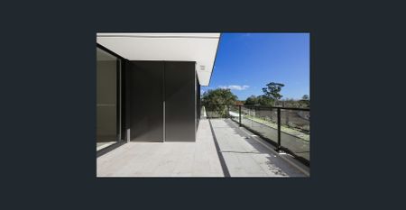 Spacious Apartment - Great Outdoor Area - Photo 5