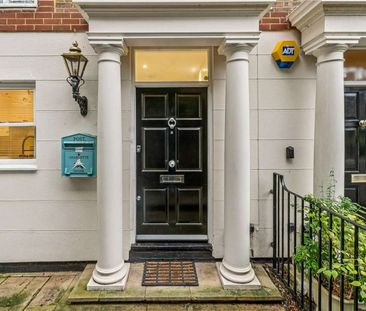 Five bedroom town house located in a popular gated development back... - Photo 1